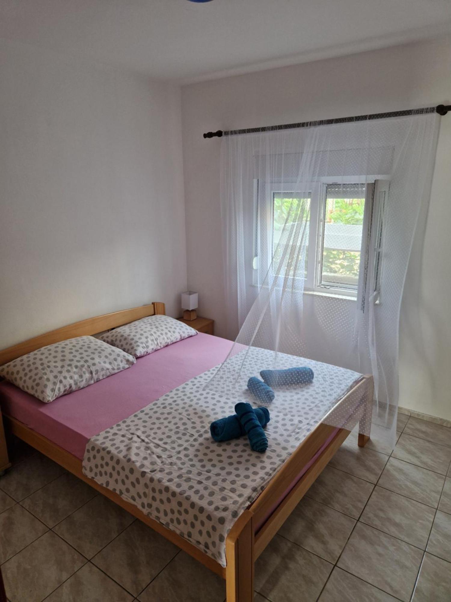 Apartments Mali Mate Tribalj Eksteriør bilde
